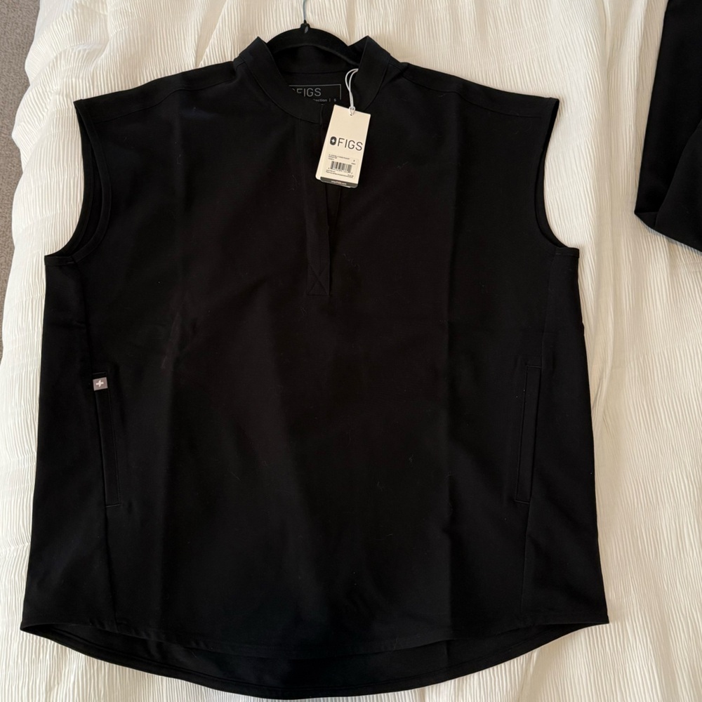 Black Sleeveless Top